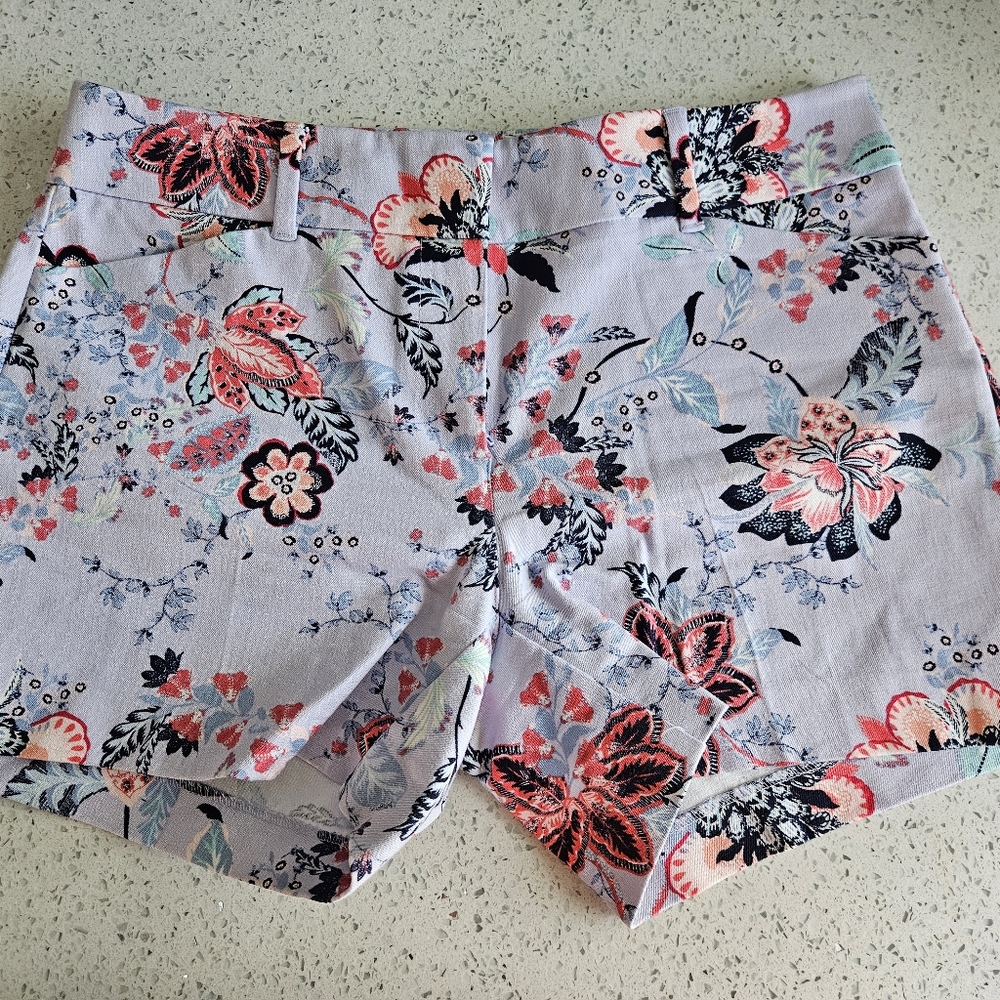 New York & Company Floral Women's Shorts - Multicolor